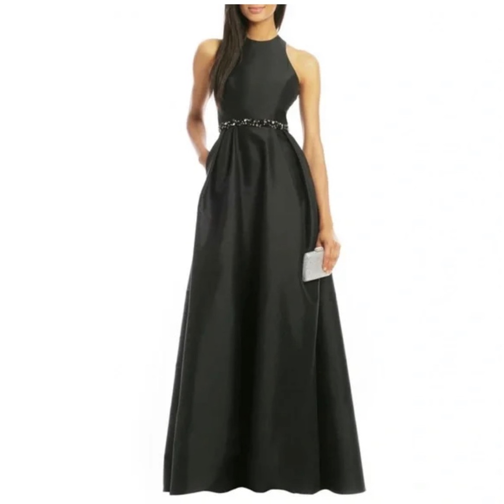 ML Monique Lhuillier - Black Gown
